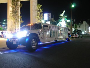 HUMMER LIMOUSINE H1 AUTOLAND