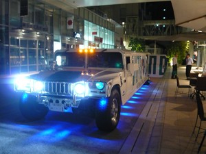 HUMMER LIMOUSINE H1 AUTOLAND