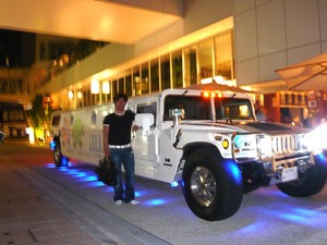 HUMMER LIMOUSINE H1 auXi オクシィ