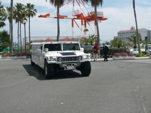 HUMMER LIMOUSINE H1 auXi オクシィ